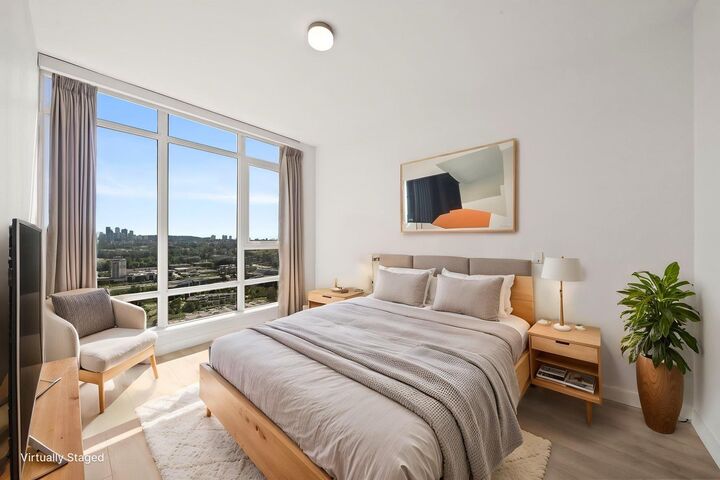 Property Photo: 2085 Skyline Court 3307 BC V5C 0M6