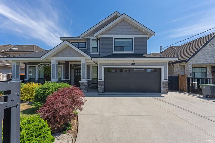 8906 134A Street — photo 1