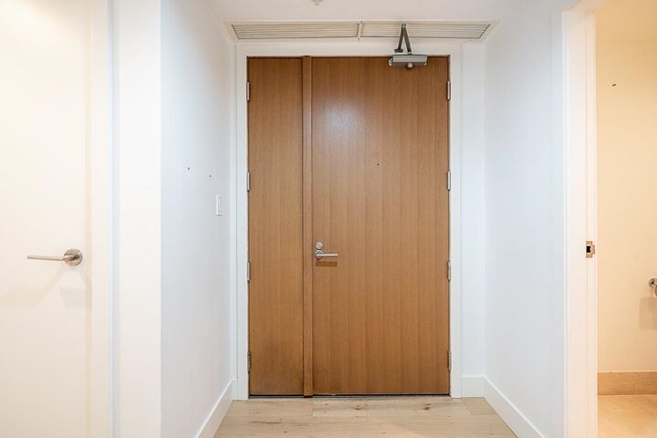 Property Photo: 1111 Alberni Street 3001 BC V6E 4V2