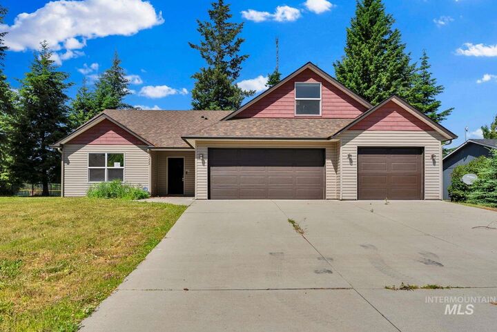 Property Photo: 31229 10th Ave ID 83869