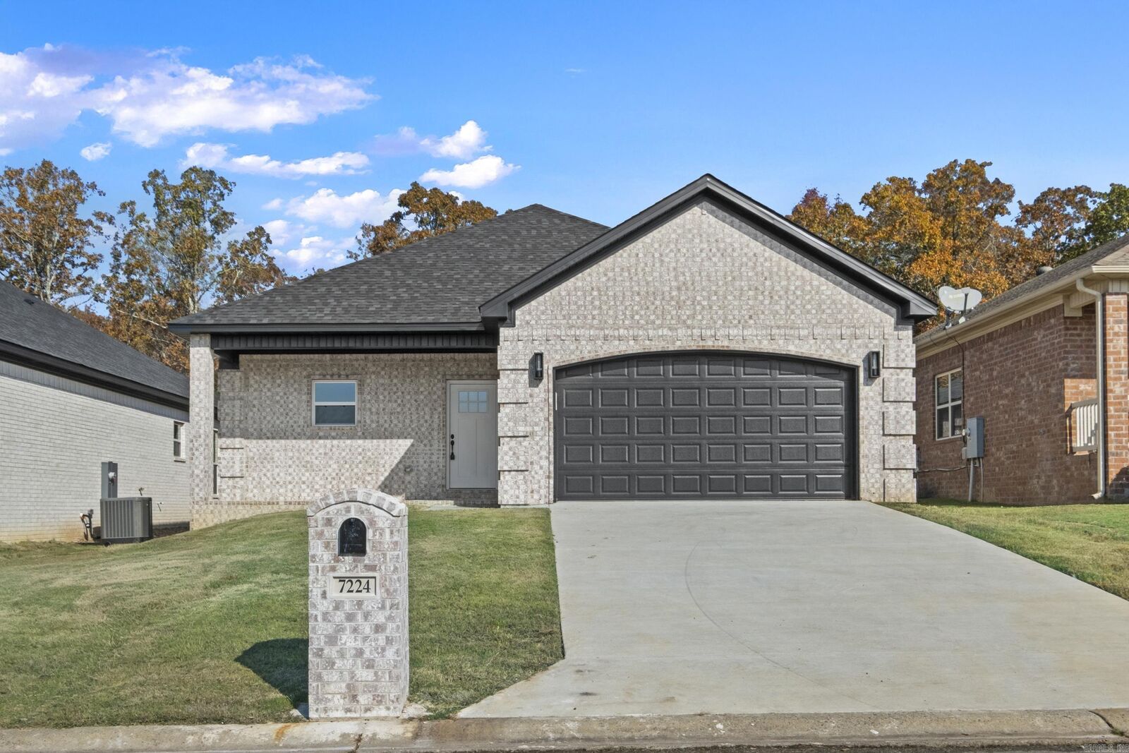 Property Photo: 7224 Stonehenge Drive AR 72120