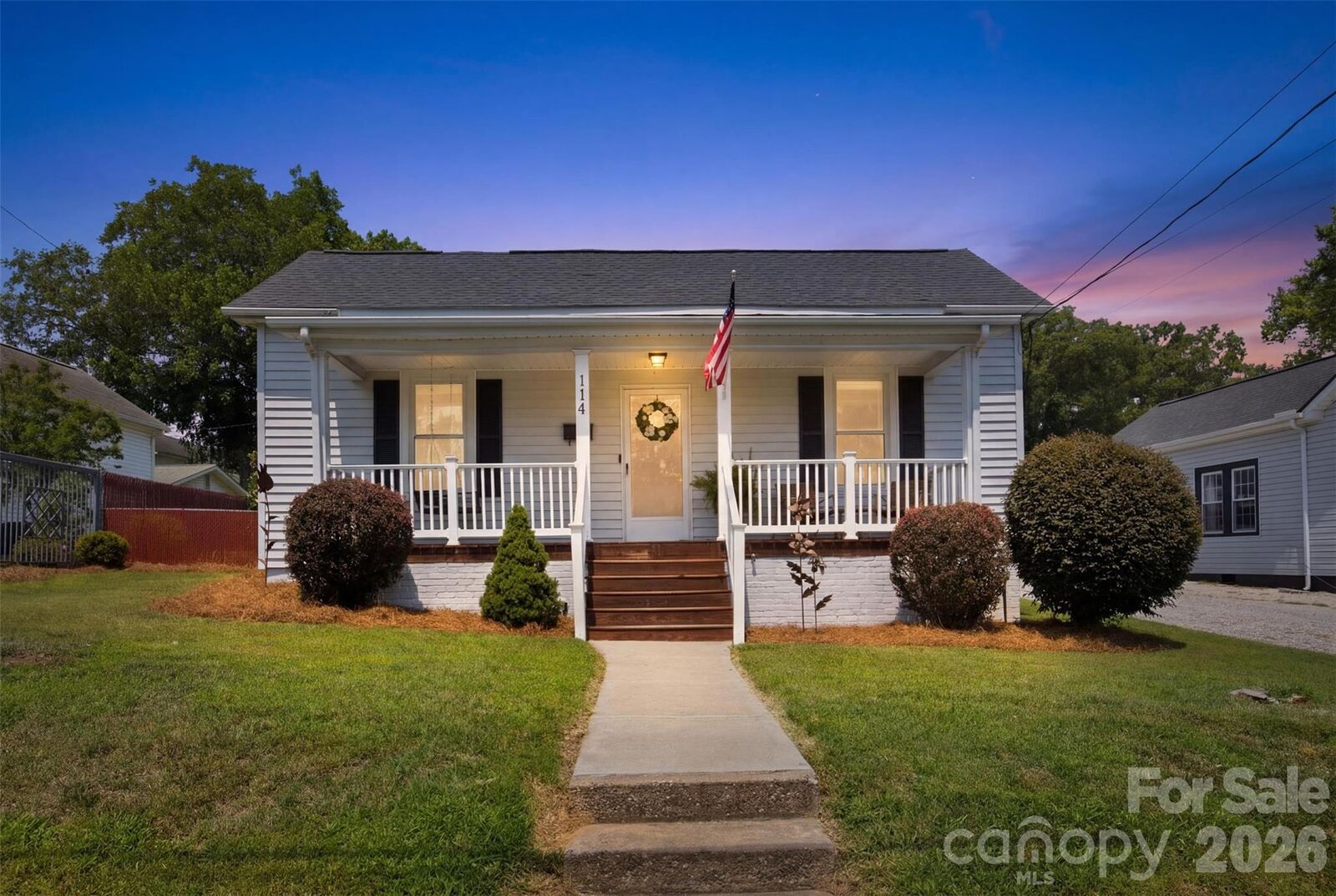 Property Photo: 114 York Avenue NC 28083