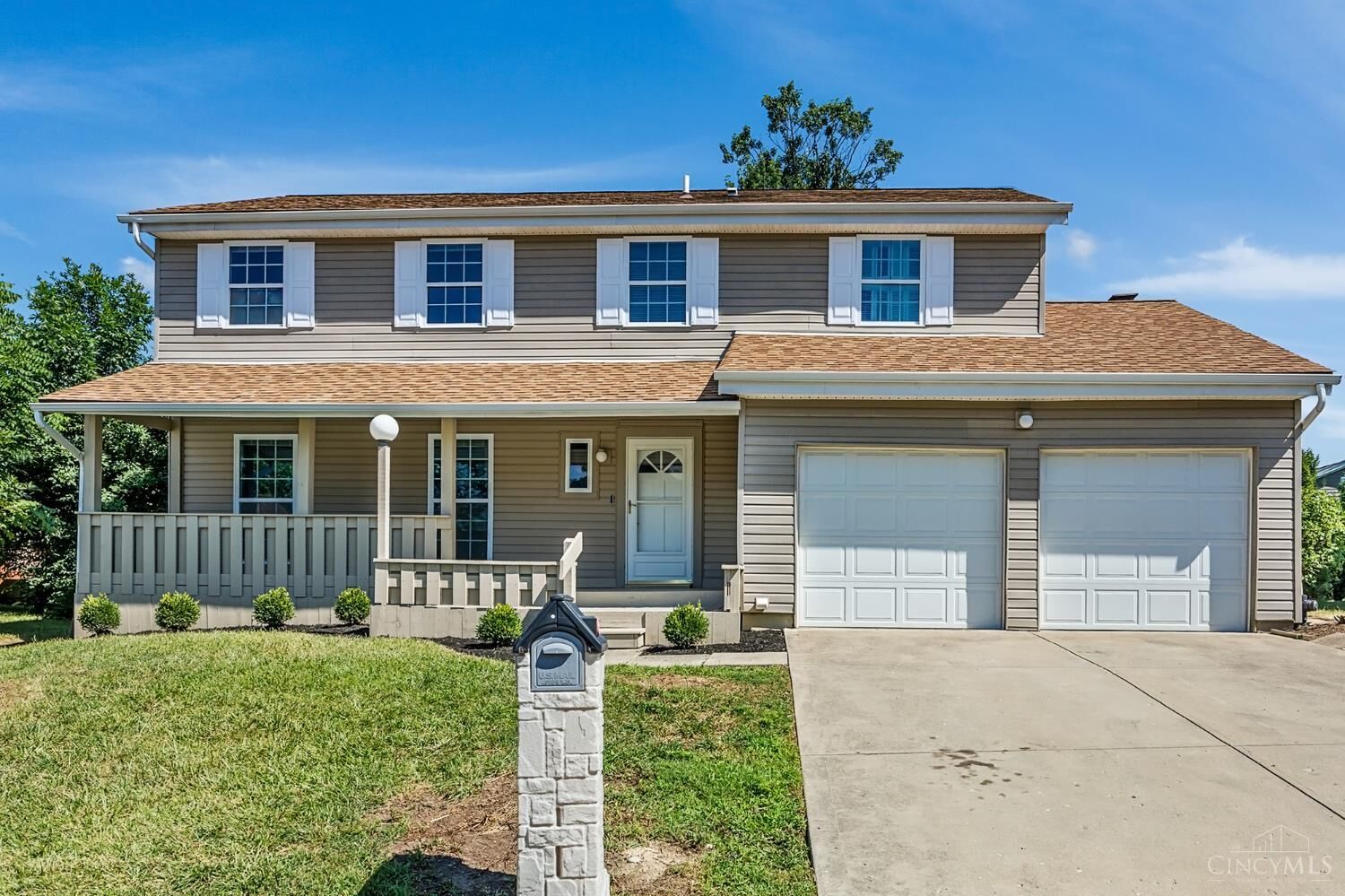 Property Photo:  5622 Finchnest Way  OH 45069 