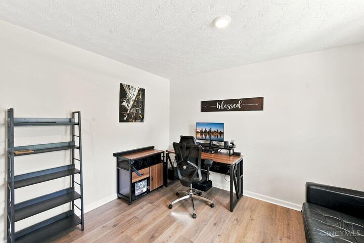 Property Photo: 2424 Amelia Court OH 45239