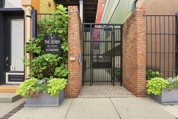 Property Photo: 411 Plum Street OH 45202