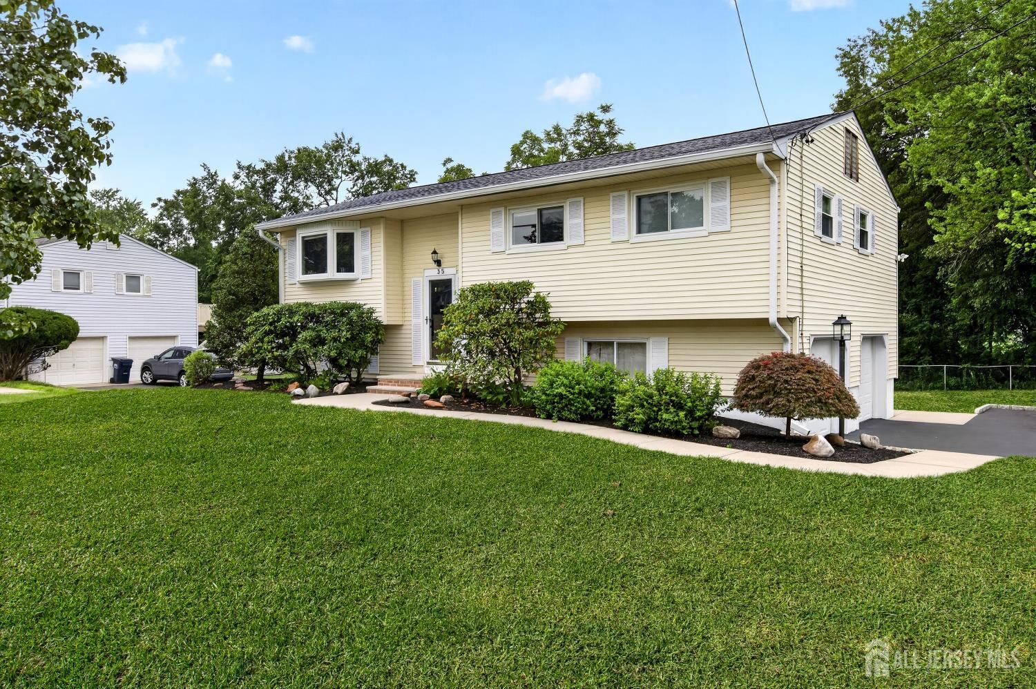 Property Photo:  35 Mitchell Avenue  NJ 08854 