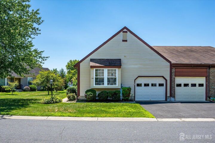 Property Photo:  10-B Betsy Ross Drive  NJ 08831 