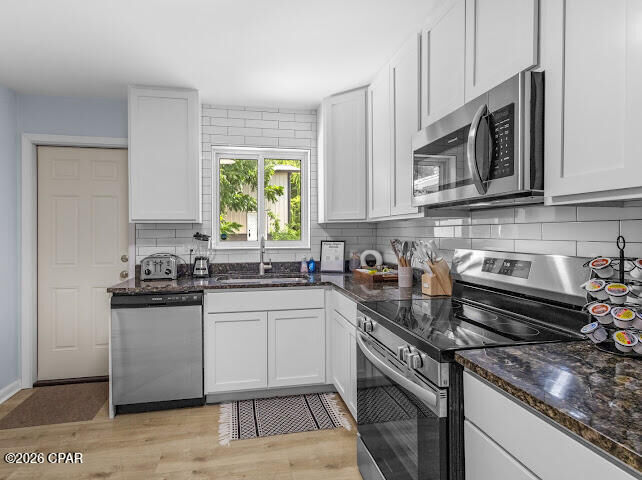 Property Photo: 709 W 5th Street FL 32444