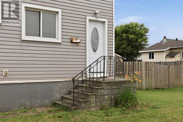 Property Photo: 763 Dyment St ON P6C 1E7