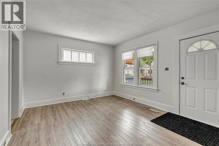 Property Photo:  842-844 Ellrose Avenue Duplex  ON N8Y 3W7 