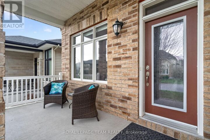 Property Photo: 324 Long Acres Street ON K2M 0H4