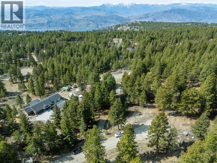 Property Photo:  490 Wapiti Way  BC V0H 1V6 