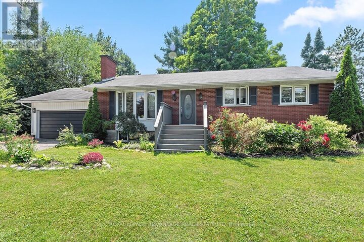 Property Photo: 121 Stamford Drive ON K7H 3C1