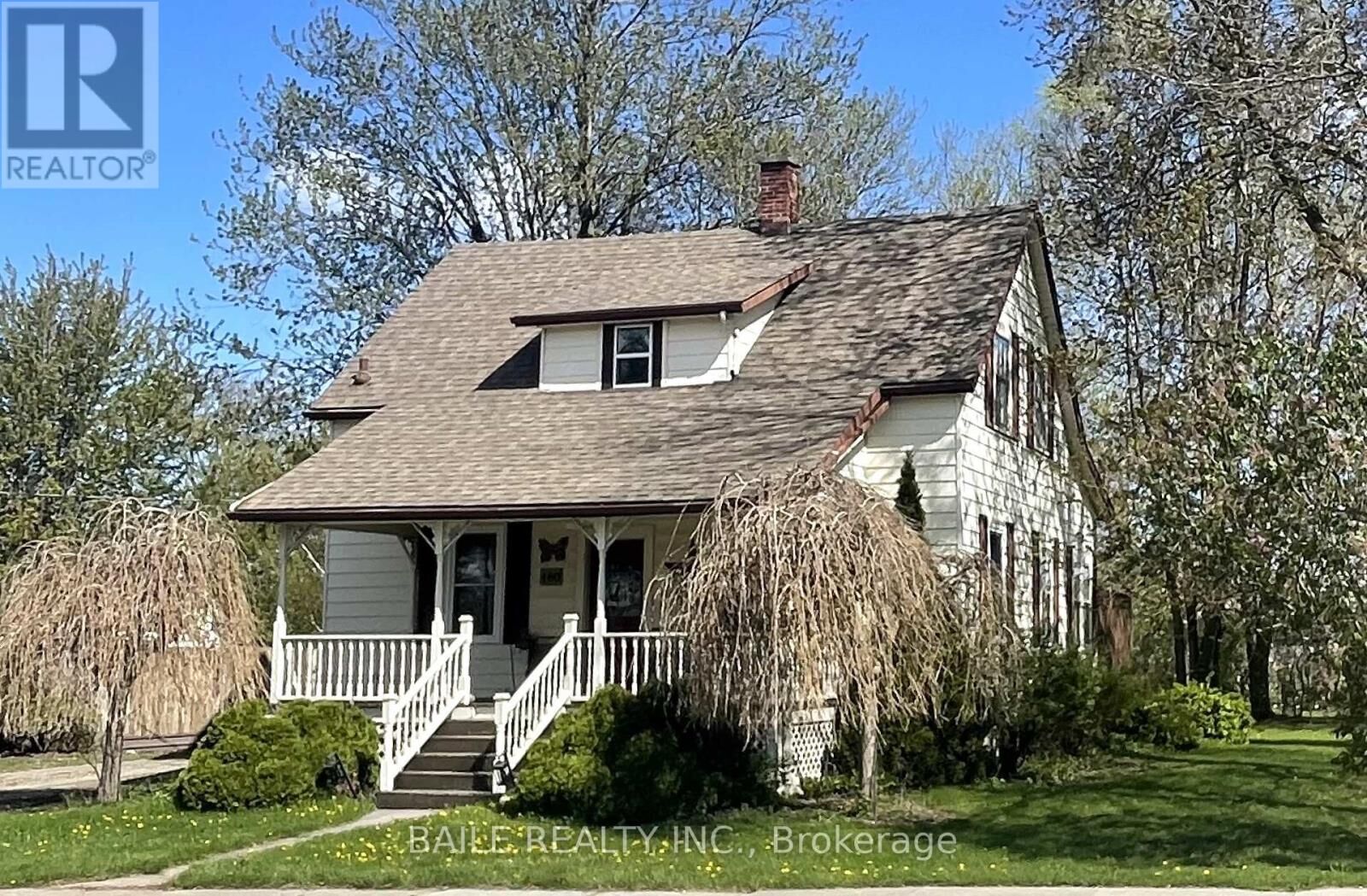 Property Photo: 489 Rachel Street ON N0M 2S0