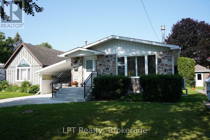1568 5th Avenue — photo 1