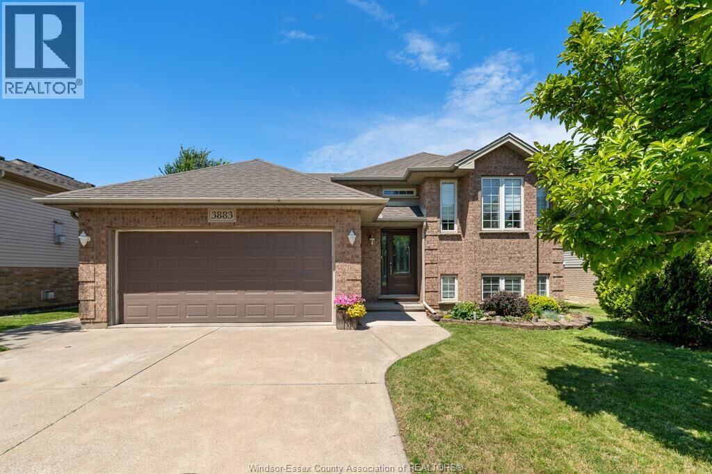Property Photo: 3883 Aristotle Crescent ON N9G 2N9