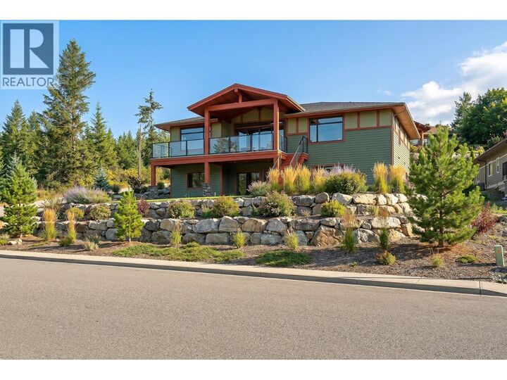 Property Photo: 2000 45 Avenue Northeast BC V1E 2E3