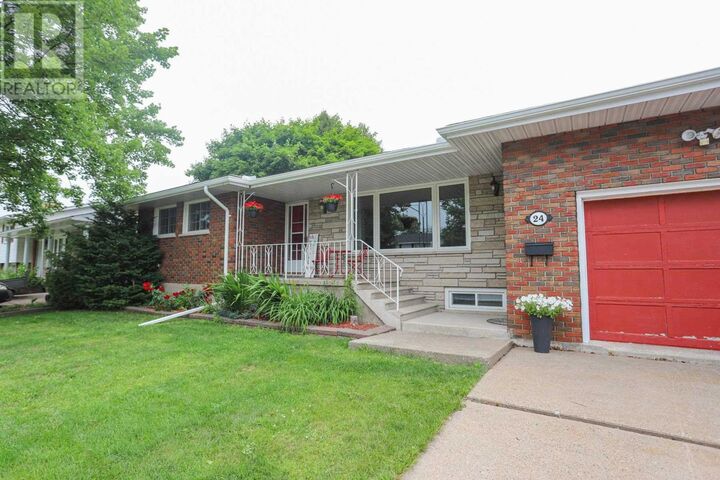 Property Photo:  24 Granite St  ON P6B 4T1 