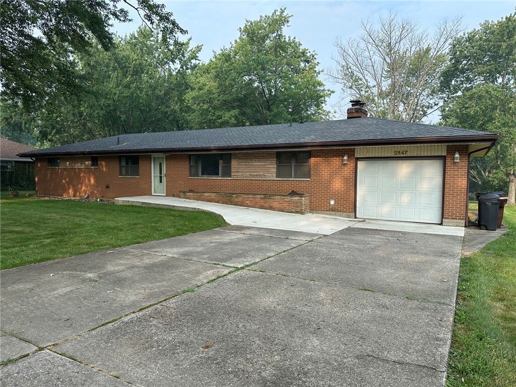 Property Photo:  2147 Oxmoor Drive  OH 45431 