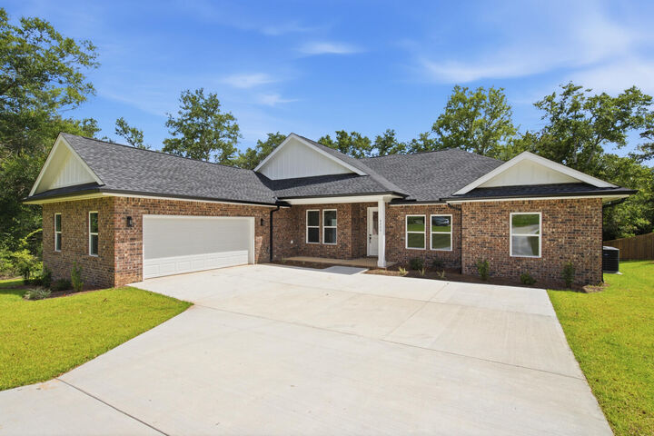 Property Photo: 4224 Byrnwyck Place FL 32571