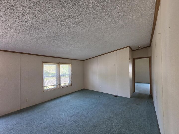 Property Photo: 555 Shadybrook Circle W PA 16417