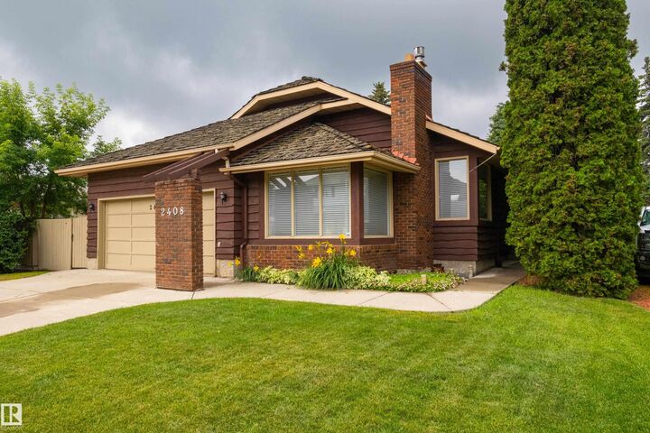 Property Photo: 2408 115 Street NW AB T6J 3S1