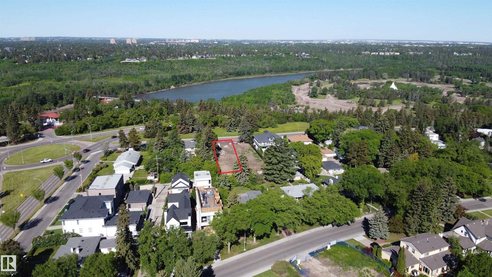 Property Photo:  8715 Saskatchewan Drive NW  AB T6G 2A9 