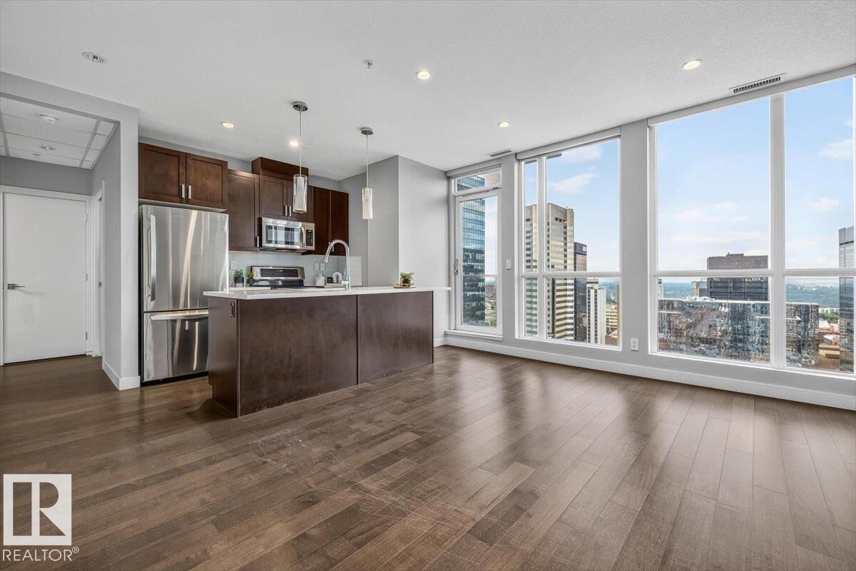Property Photo: 10238 103 Street NW 2702 AB T5J 0G6