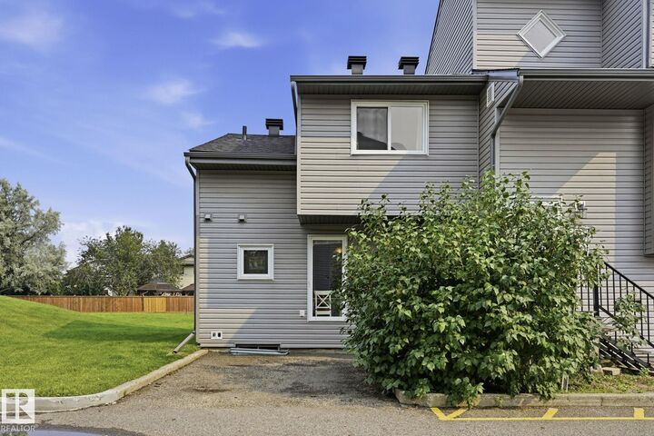 Property Photo: 5362 38A Avenue NW AB T6L 2H4