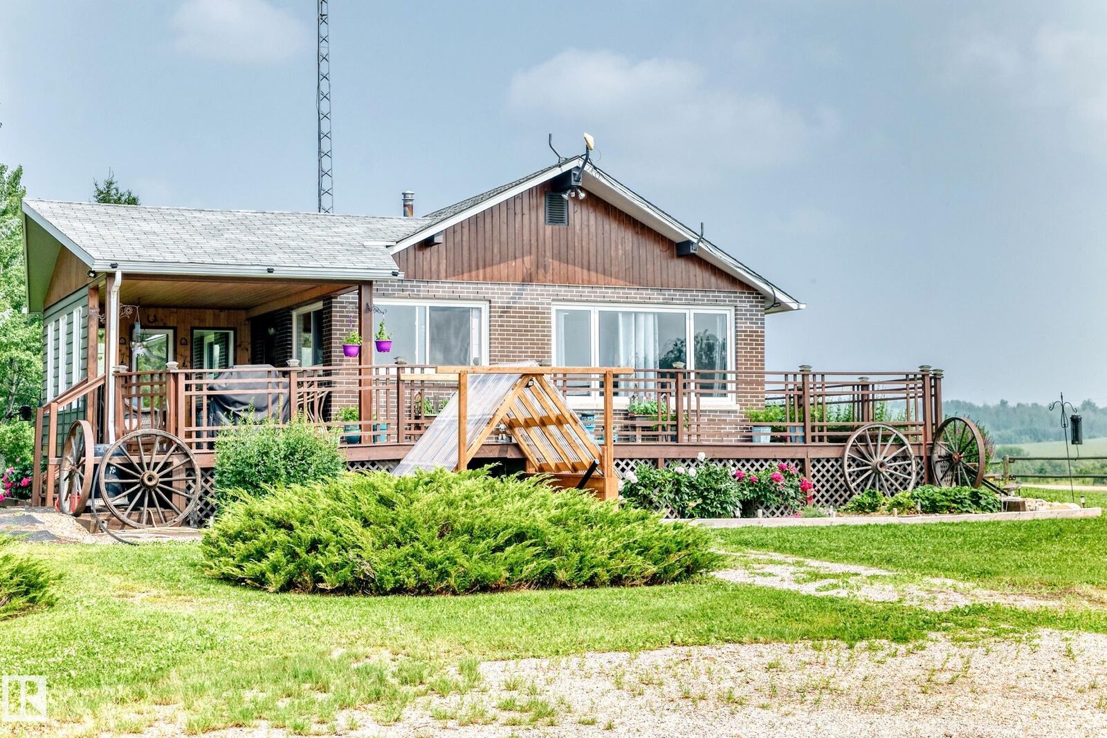 Property Photo: 6502 Twp Road 540 AB T0E 0W0