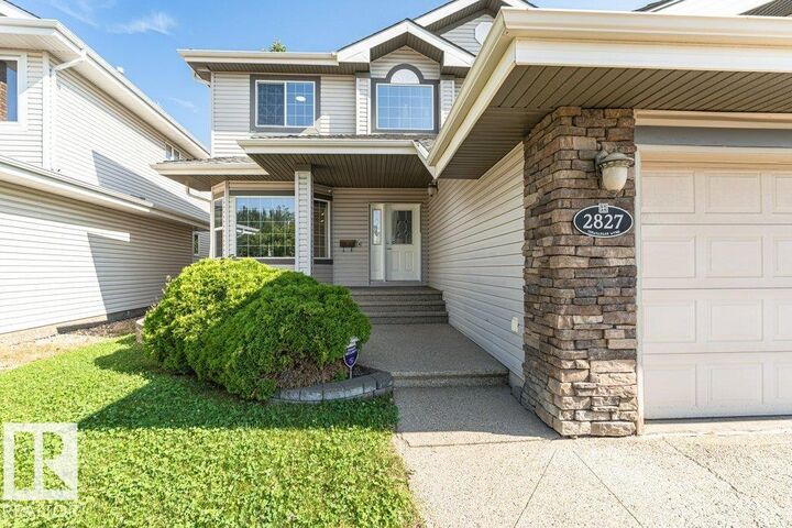 Property Photo: 2827 Terwillegar Wynd NW AB T6R 3R8