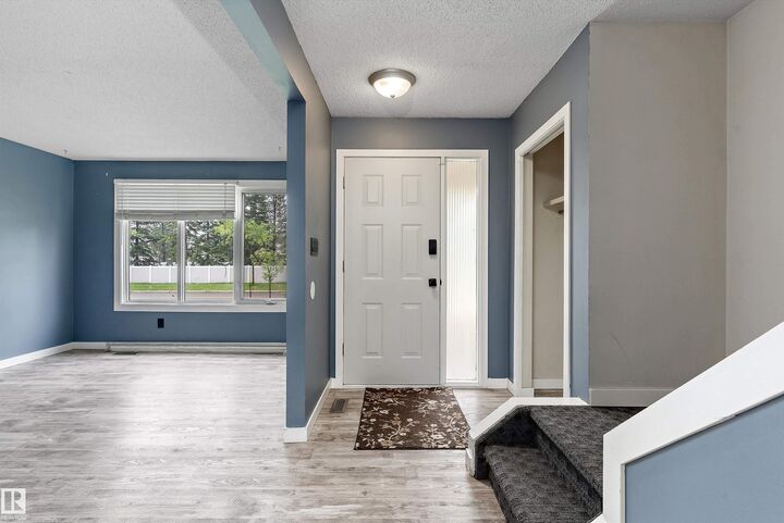 Property Photo:  10930 Beaumaris Road NW  AB T5X 1Z6 
