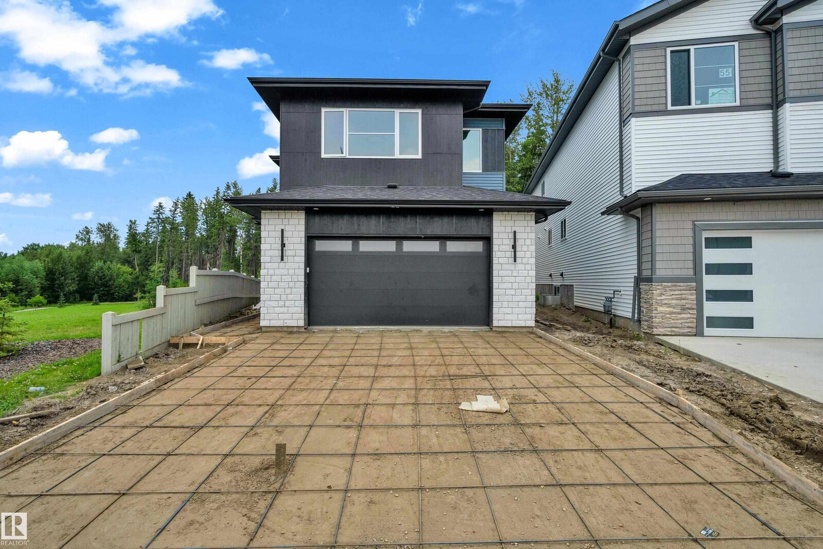 Property Photo: 57 Meadowgrove Lane AB T7X 0W2