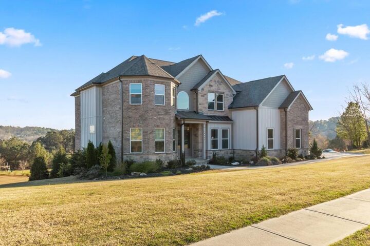 Property Photo: 4725 Cardinal Ridge Way GA 30542