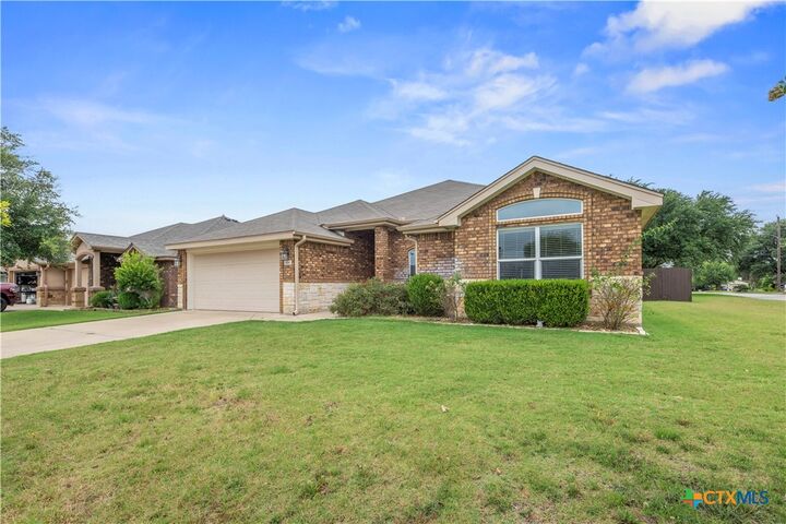 Property Photo:  1816 Carriage House Drive  TX 76502 