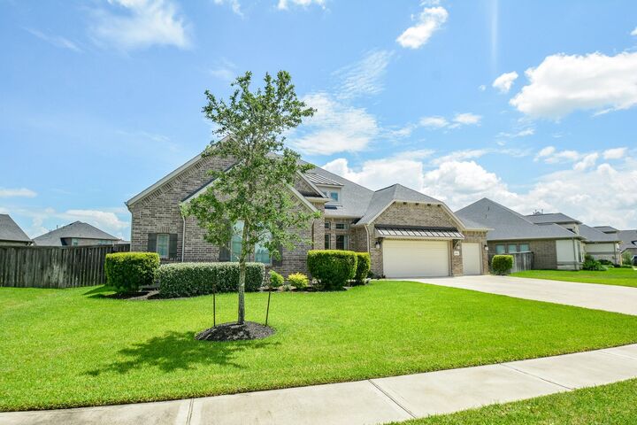 Property Photo: 29010 Stratwood Bend Lane TX 77494