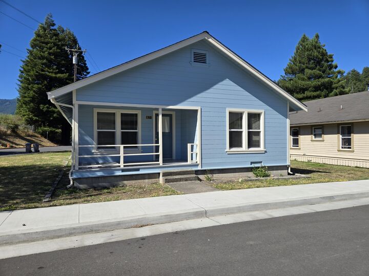 Property Photo:  821 8th Street  CA 95565 