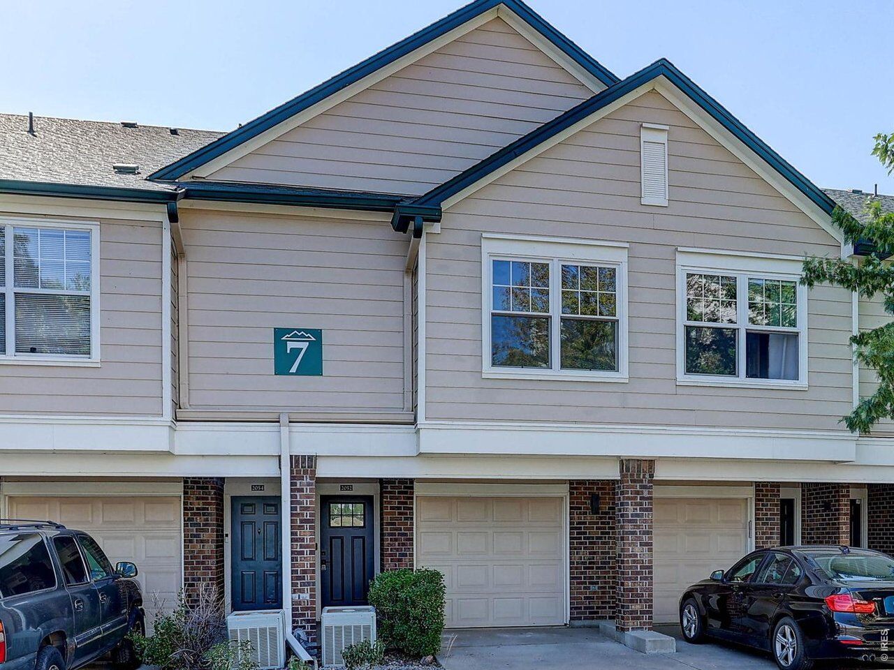 Property Photo:  2052 Oxford Ln  CO 80027 