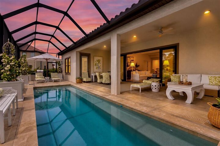 Property Photo:  8818 Eastwyck Drive  FL 34219 