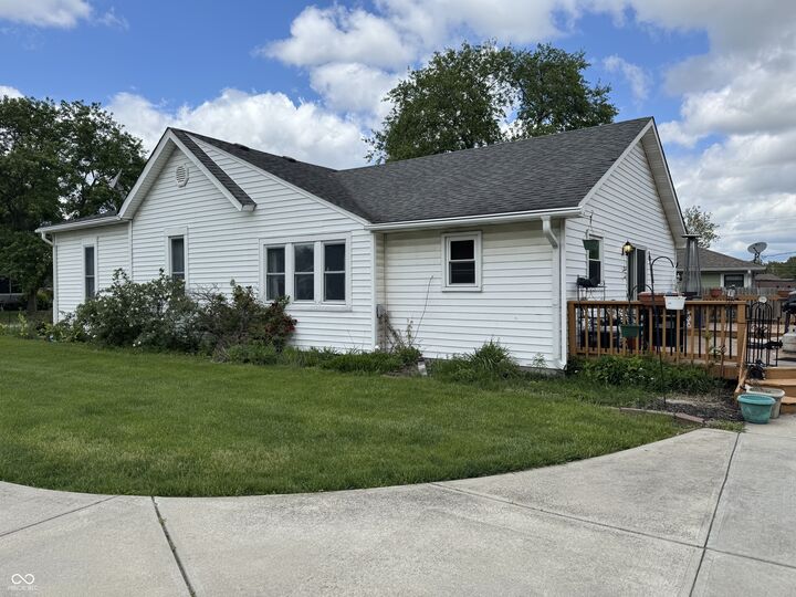 Property Photo: 509 S Luett Avenue IN 46241