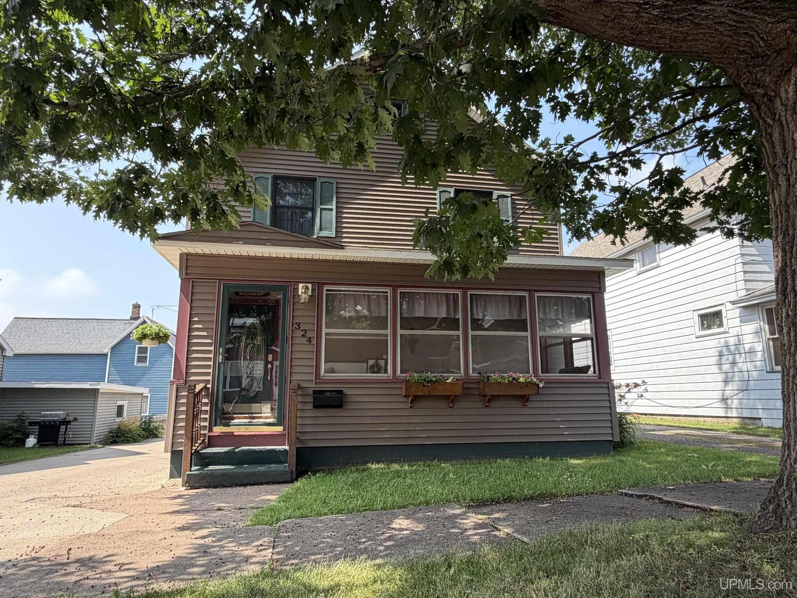 Property Photo: 324 W Ridge Street MI 49849-1934