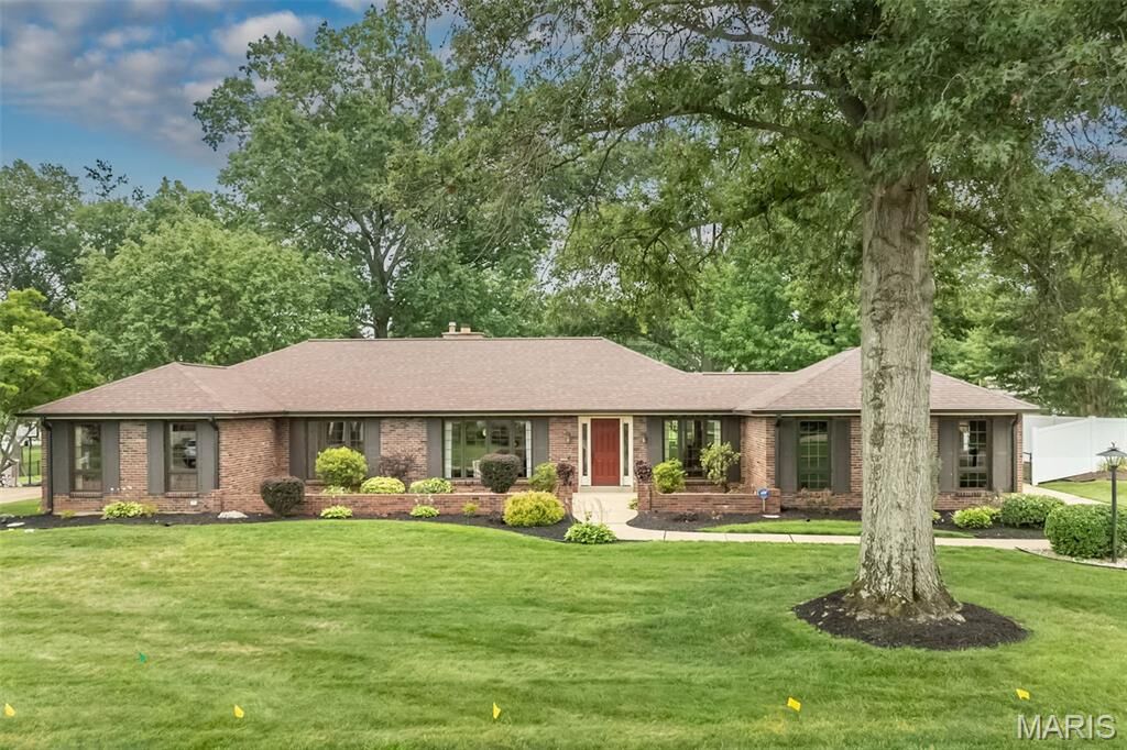 Property Photo: 12050 Charwick Drive MO 63128