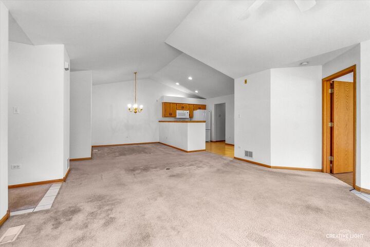 Property Photo: 840 Havenshire Road IL 60565