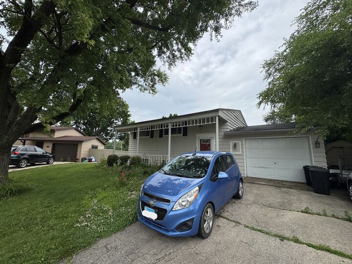 Property Photo:  15 Curtmar Court  IL 60538 