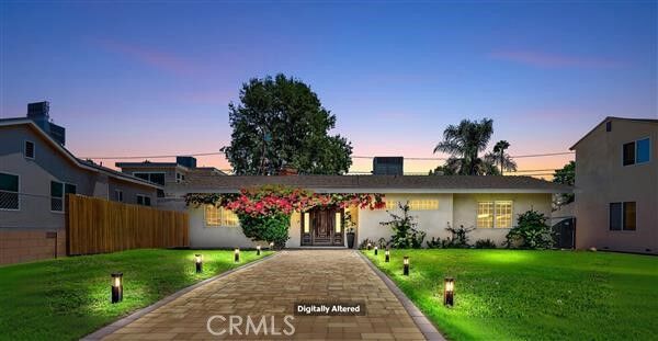 Property Photo:  7656 Lasaine  CA 91325 