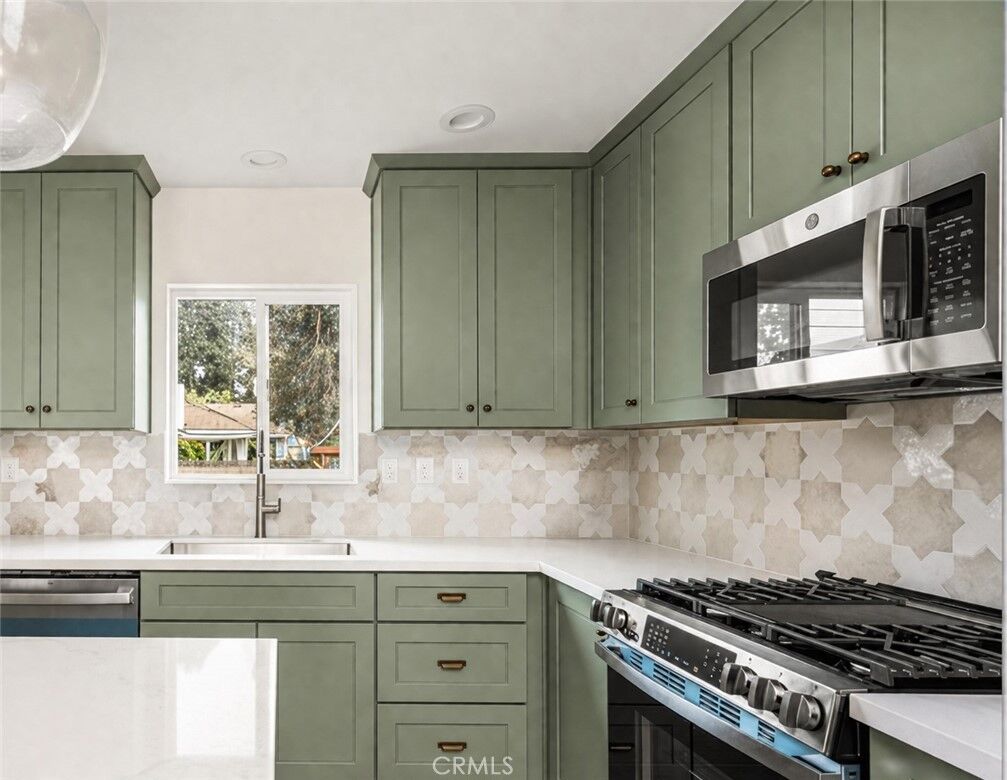 Property Photo:  6022 Sandwood  CA 90713 