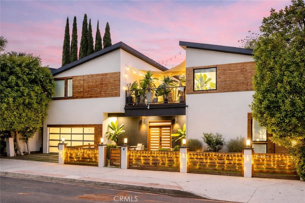 Property Photo: 11645 Woodbridge Street CA 91604