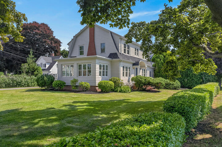 Property Photo: 10 Bay Shore Drive ME 04105