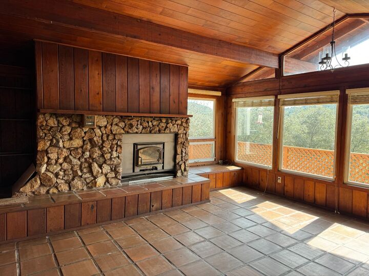 Property Photo:  2127 Leonard Road  CA 95249 