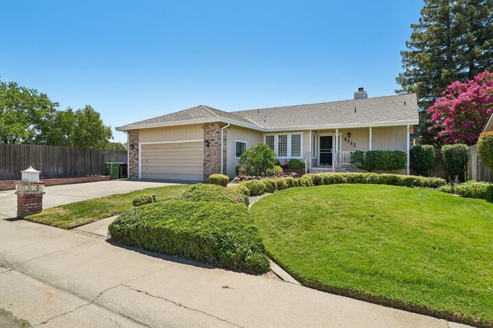 Property Photo: 9762 Parktree Way CA 95624